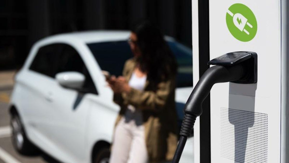 Extremadura activa las ayudas para la compra de vehículos eléctricos y la instalación de puntos de recarga