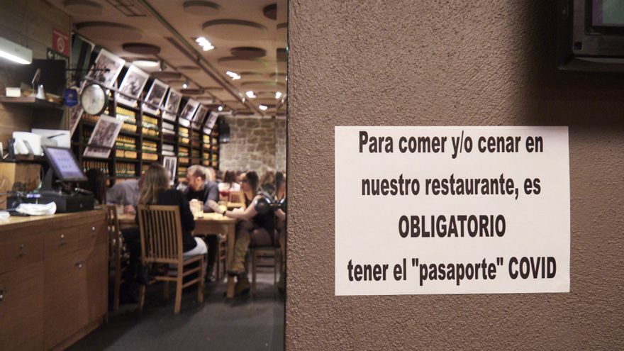 Imagen de archivo de un establecimiento hostelero que exigía pasaporte COVID.