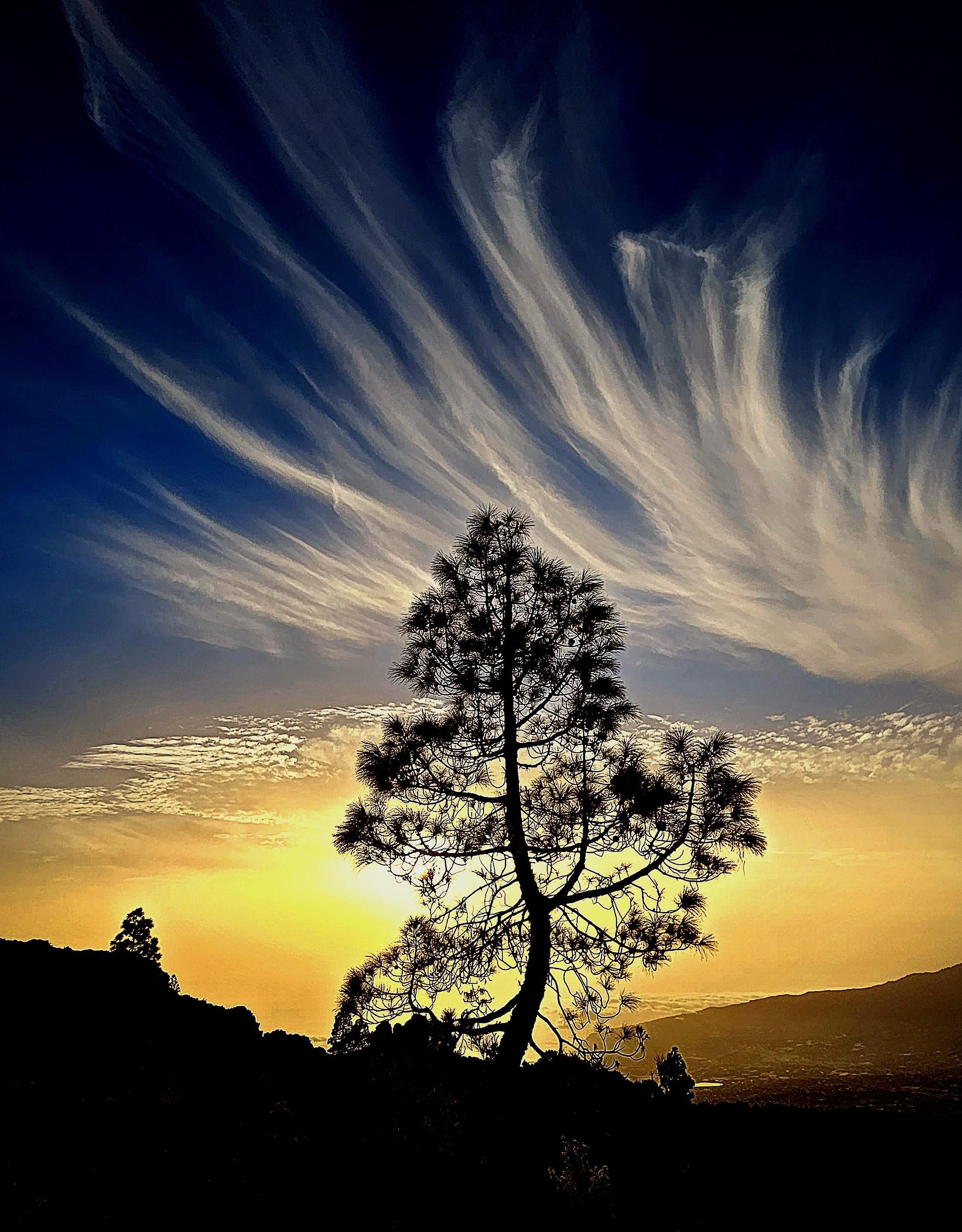 Un atardecer desde el Mirador del Llano de El Jable, Imagen del Día de la Tierra. Foto: Antonio Naveiras Ramón