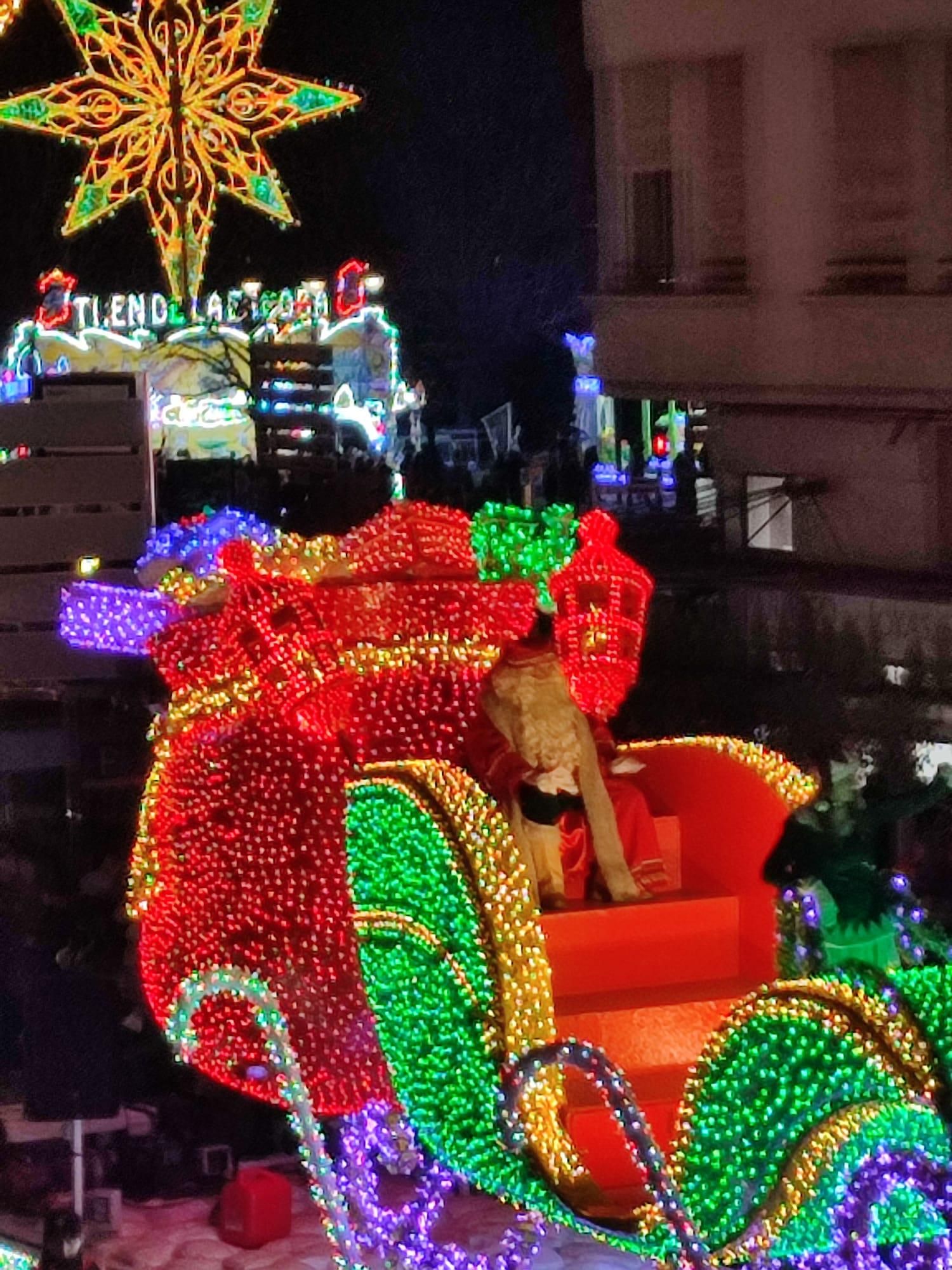 Así brilló y llenó de ilusión a León la Cabalgaza de la Navidad de 2025