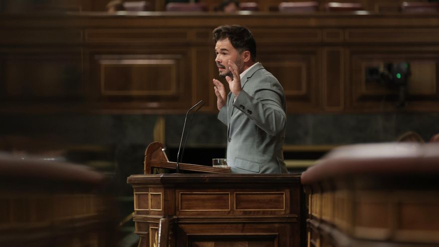 El portavoz de ERC en el Congreso, Gabriel Rufián, interviene en una sesión plenaria en el Congreso