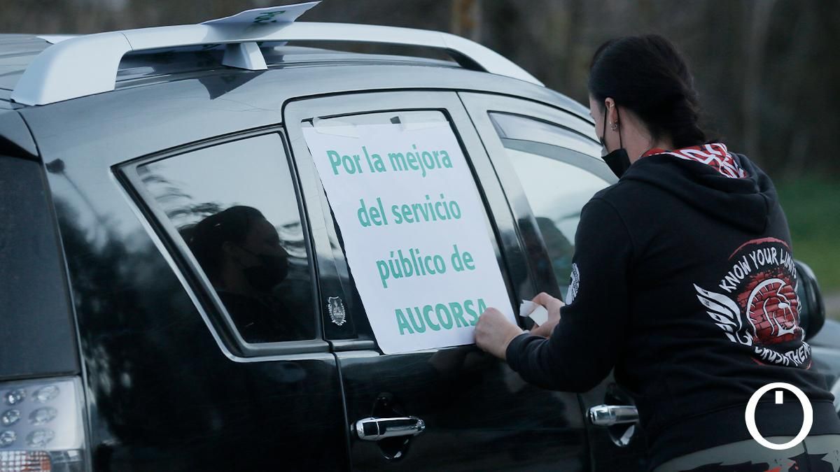 Caravana de coches de trabajadores de AUCORSA