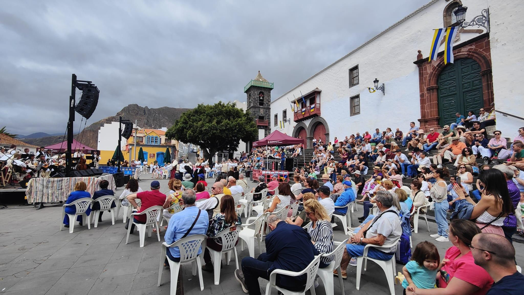 Celebración del Día de Canarias en la Plaza de Santo Domingo. JOSÉ AYUT