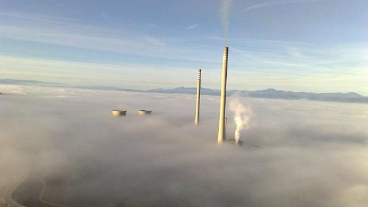 El Bierzo, ante la voladura de las últimas chimeneas mineras: el fin de un emblema y un paisaje que singulariza a la comarca