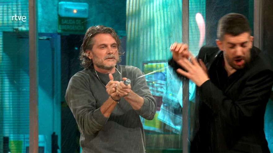 Salva Reina confesó lo que sintieron al descubrir el Goya 'ex aequo' y se vengó de Broncano en nombre de Kira Miró