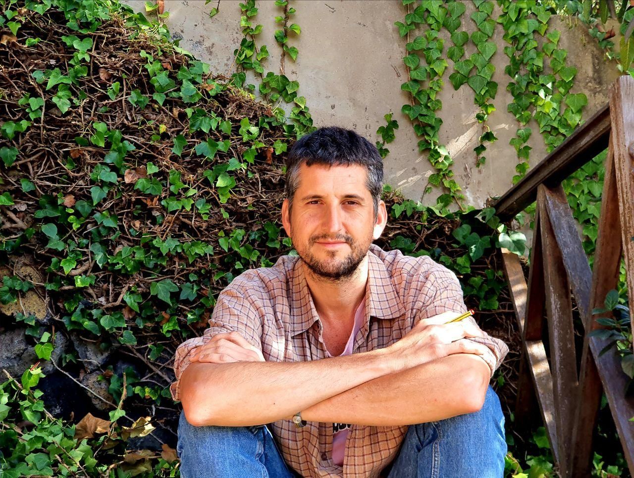 Luis Miguel Castillo Rodríguez ha escrito su primera novela y ha lanza una campaña de crowdfunding para su edición.