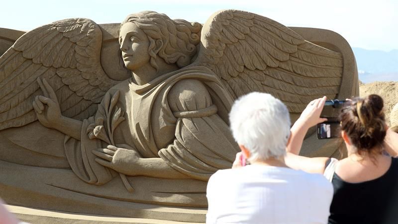 Inauguración del belén de arena de Las Canteras.