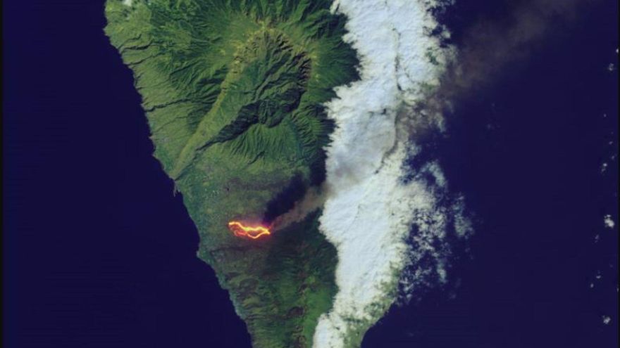 La erupción de La Palma, fotografiada desde el espacio por un satélite de la NASA