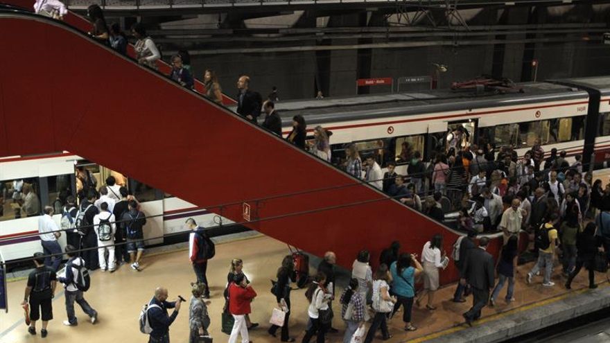 CCOO alerta de que la CNMC puede dar al traste con el futuro de Renfe Mercancías