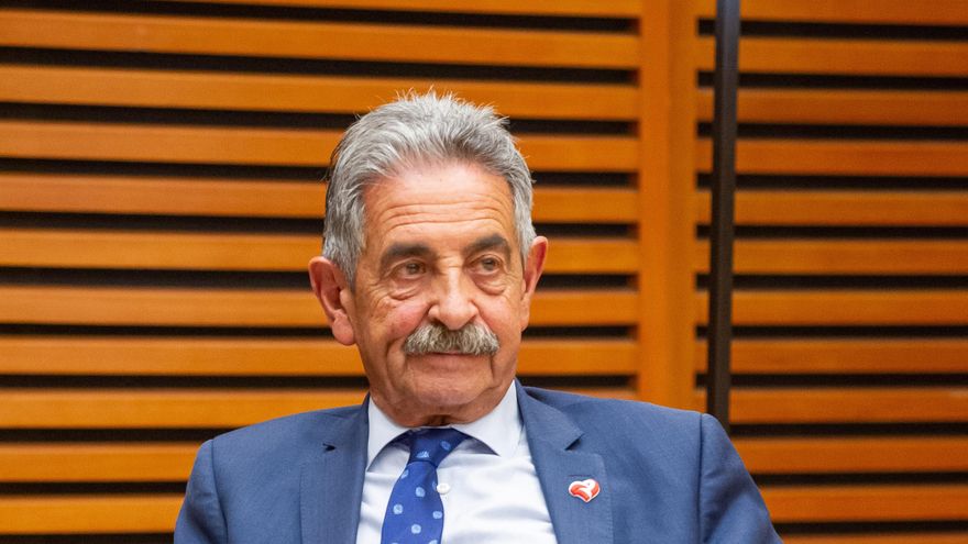 El presidente de Cantabria, Miguel Ángel Revilla, durante una reunión con el Lehendakari, en el Kursaal, a 24 de mayo de 2022, en San Sebastián