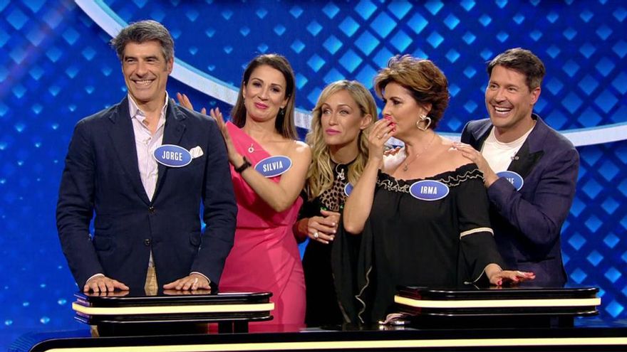 Más de 40 famosos desfilan por la nueva promo de 'Family Feud', el concurso que prepara Antena 3 con Nuria Roca