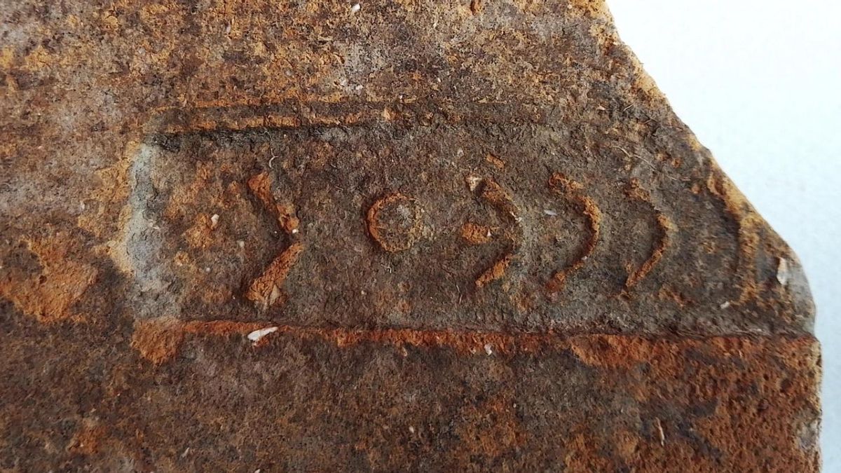 Las inscripciones que mencionan a Odiseo, algunas con fórmulas devocionales o de posesión, confirman que el personaje fue objeto de veneración