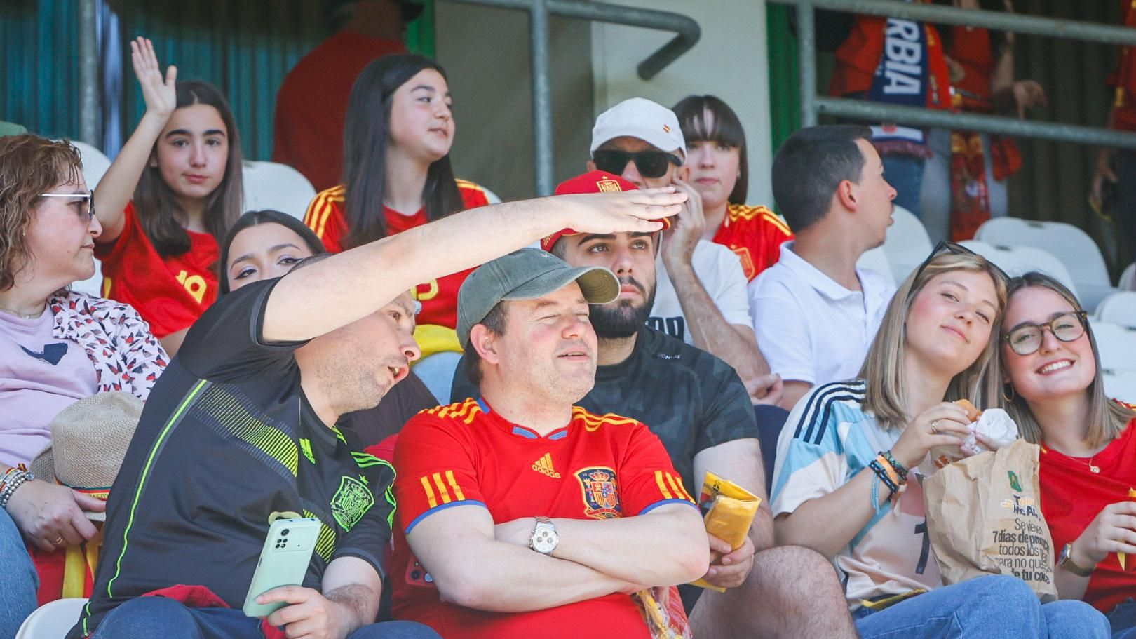 Afición en el partido de la selección femenina  España - Ucrania