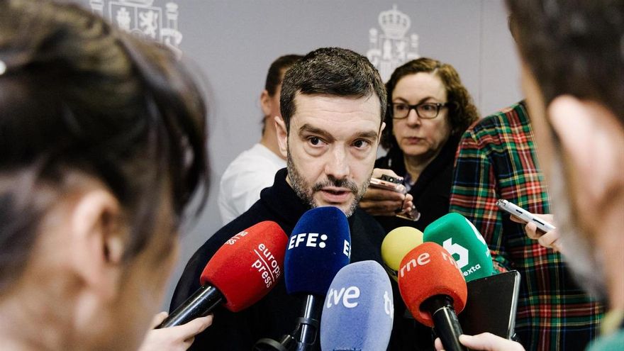 El ministro de Derechos Sociales, Consumo y Agenda 2030, Pablo Bustinduy, en el Ministerio de Derechos Sociales a 12 de enero de 2026