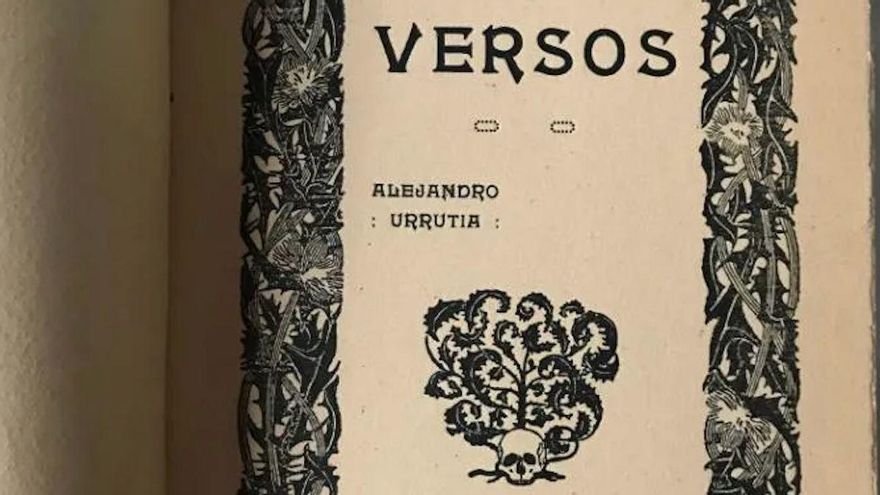 Detalle de un ejemplar de 'Versos', poemario publicado por Alejandro Urrutia en 1915.