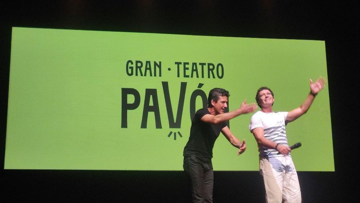 Antonio Banderas apadrina el centenario y la nueva etapa del Teatro Pavón, liderada por Santiago Segura y José Mota