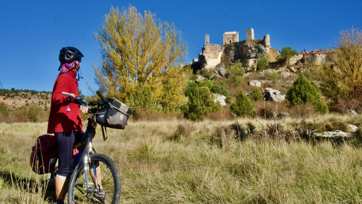 Un 'loop' de fin de semana otoñal por tierras sorianas para disfrutar de la bicicleta en modo 'bikepacking'