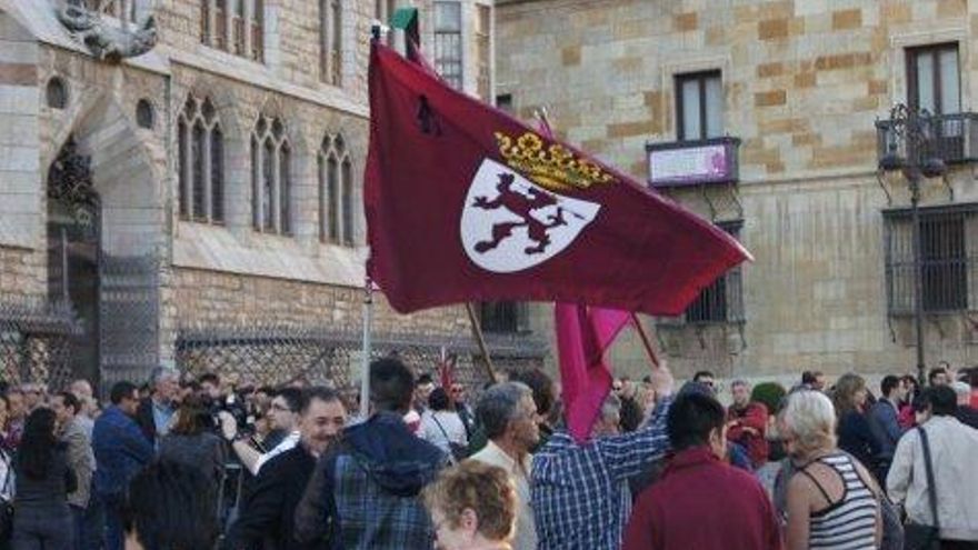 Conceyu País Llionés convoca "a contra-celebrar el 23 de abril" con la segunda marcha 'Caminu La Llibertá'