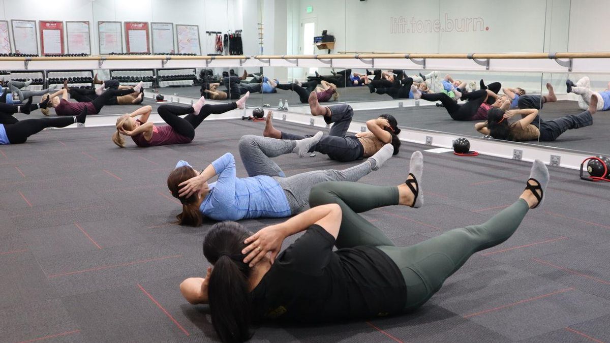 Una entrenadora explica cuál es la dosis mínima de ejercicio para que sea efectivo: "La constancia es clave"