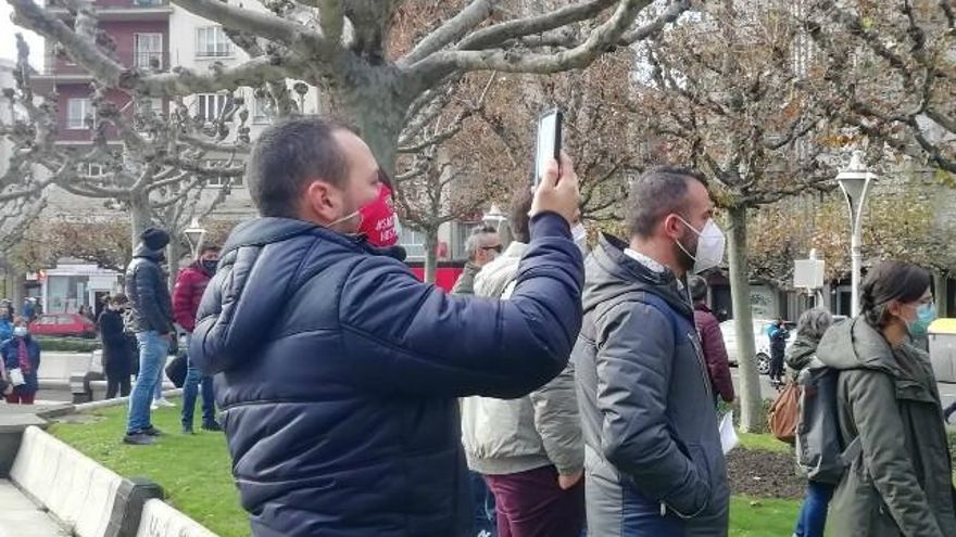 Carlos J. Domínguez