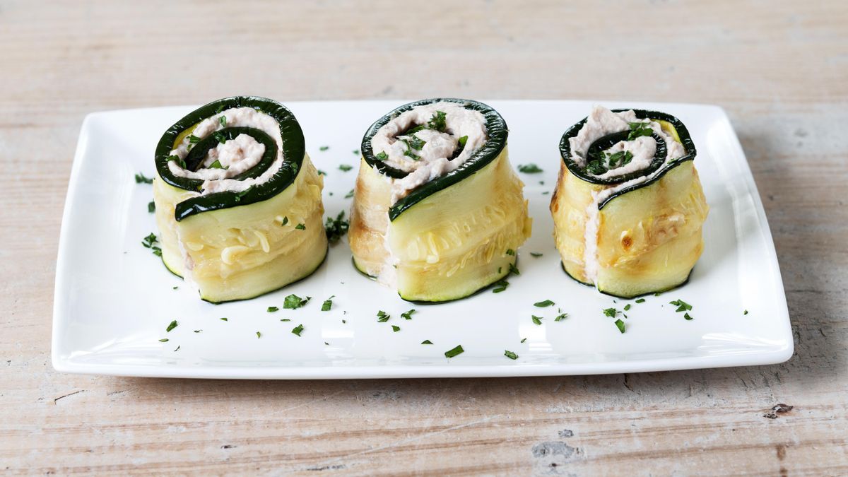 Rollitos de calabacín: tres rellenos y formas de prepararlos con y sin horno