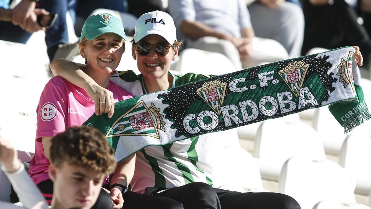 Grada Blanquiverde del Córdoba CF - SD Huesca
