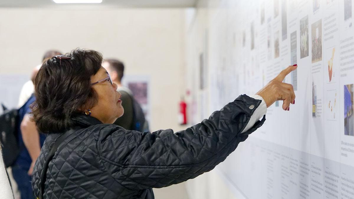 Una exposición permite una mirada con perspectiva, pausa y conciencia sobre el fenómeno de la migración en Tenerife