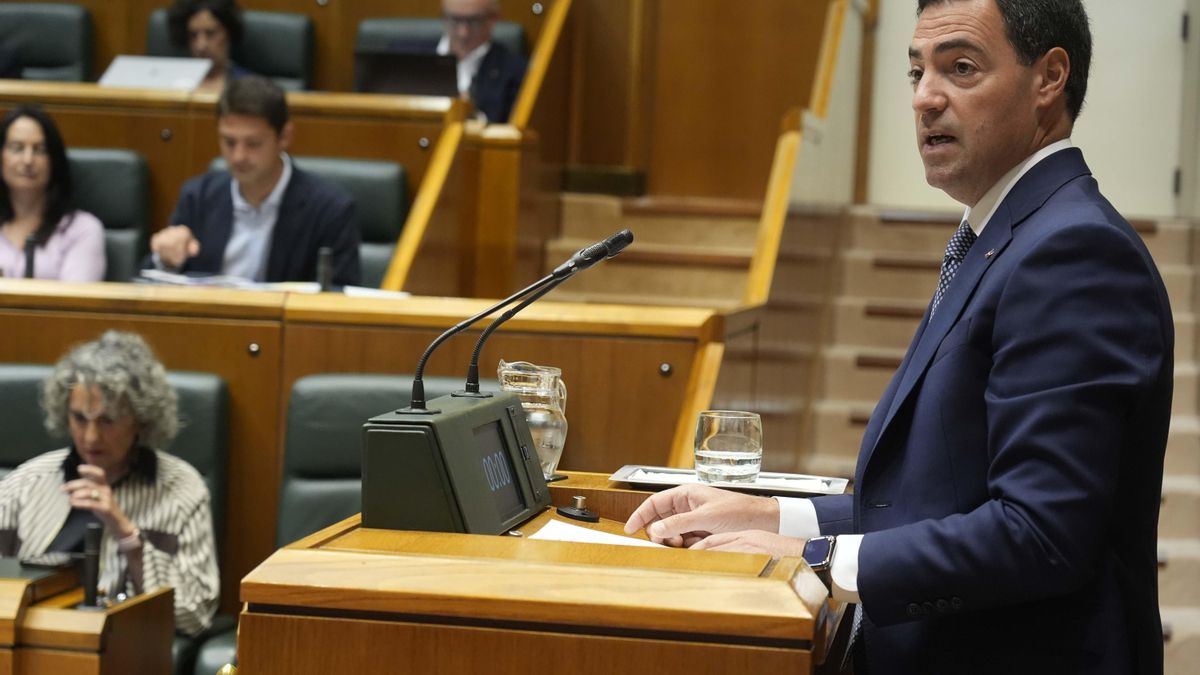 Pradales urge a Sánchez a bajar 30 céntimos el litro de combustible y el IVA de carne y pescado