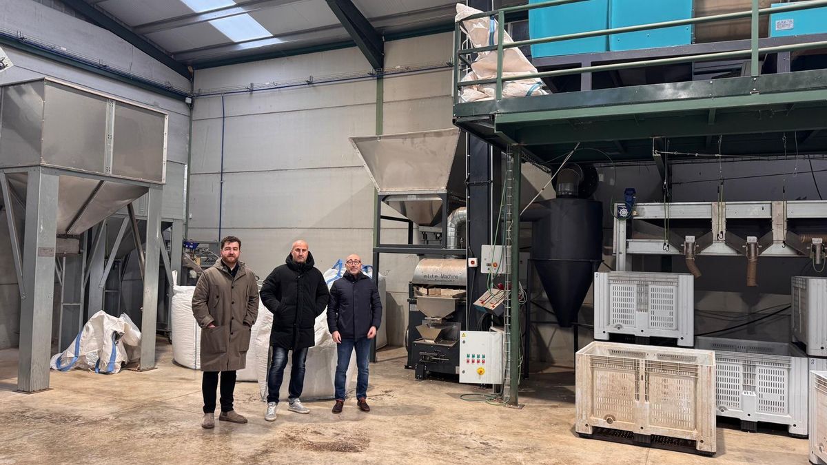 Un momento de la visita a Jade Pistachos La Gineta