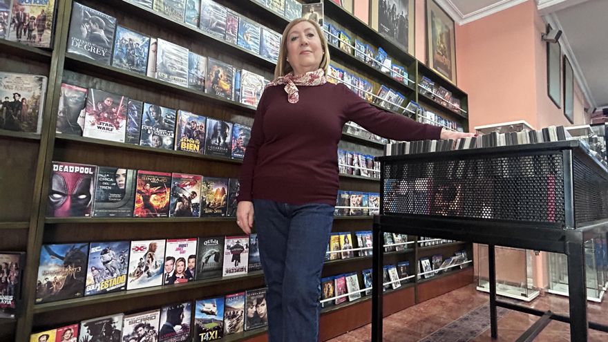 Baja la persiana el último videoclub de Sevilla: "Han sido más de 33 años, pero el negocio no aguanta más"
