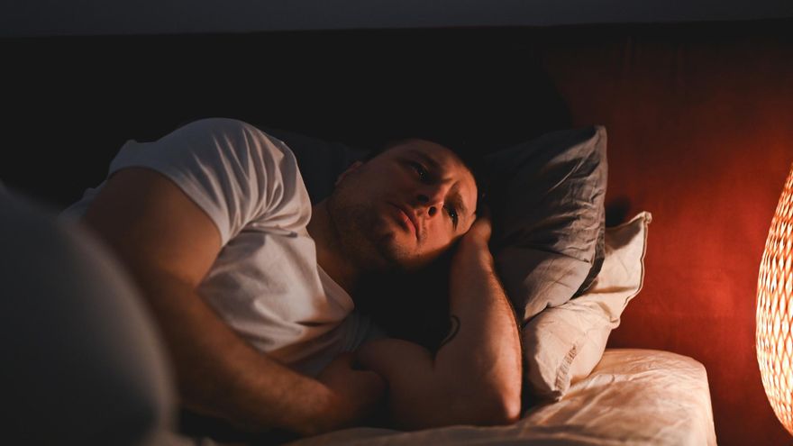 Despiertos a las cuatro de la mañana: así es el insomnio matinal