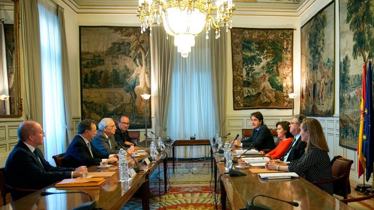 Interior reforzará las plantillas de Policía Nacional y Guardia Civil ante la presión migratoria en Ceuta y Melilla