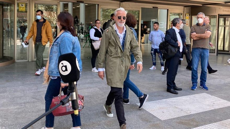 La UCO tumba la versión exculpatoria del 'yonqui del dinero' en el 'caso Taula': "Reconoce haber realizado los audios"