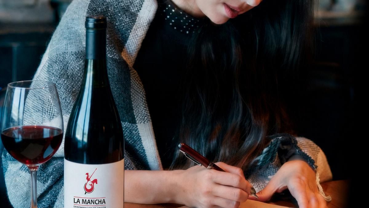 'Renversé', el relato que enlaza el billar y las raíces de Tomelloso, primer premio de 'Vino y Cultura 2026'