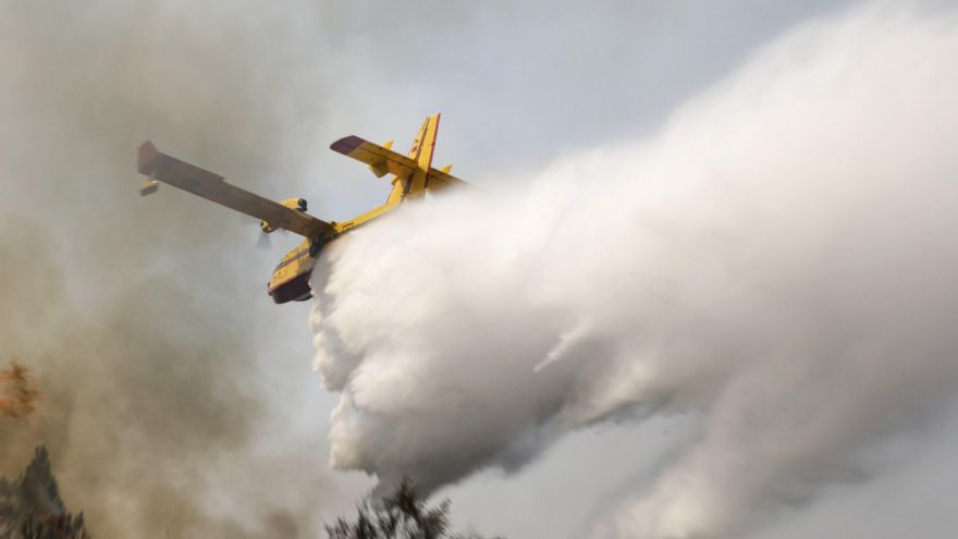 España pide a la UE dos aviones Canadair para la extinción de los incendios