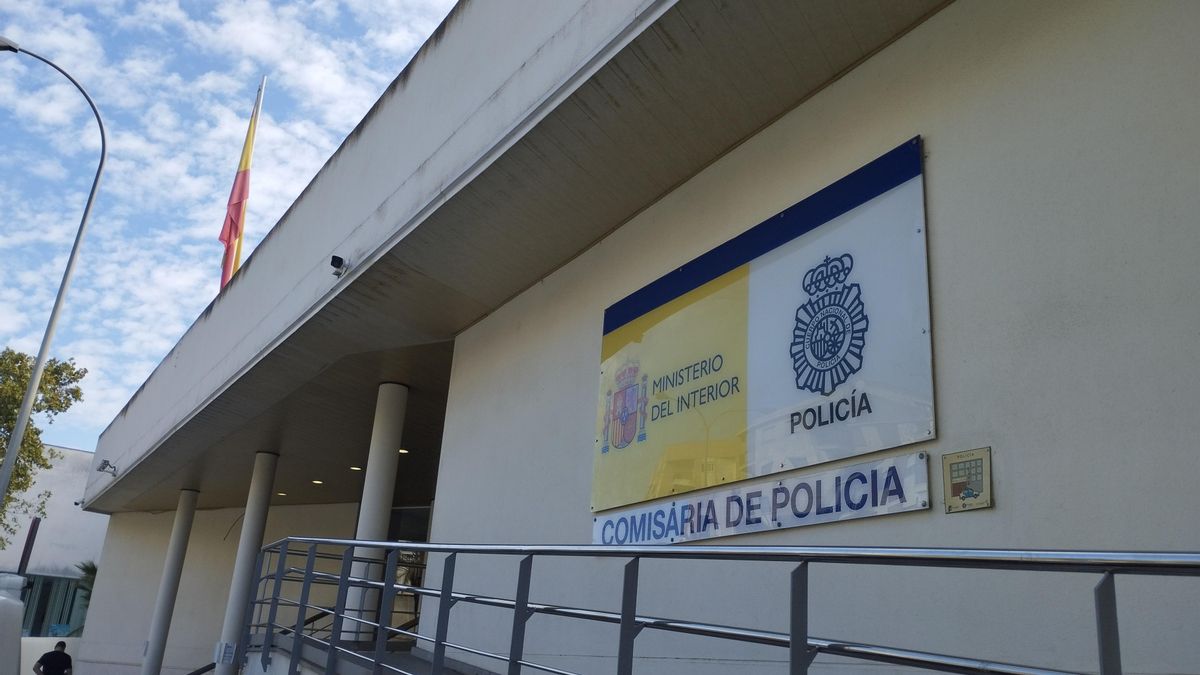 Archivo - Comisaría de la Policía Nacional en Huelva.