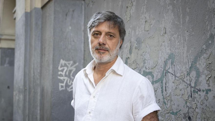 La fábula que explica qué tienen en común los conejos, Ayuso, Pablo Iglesias y la politización del placer