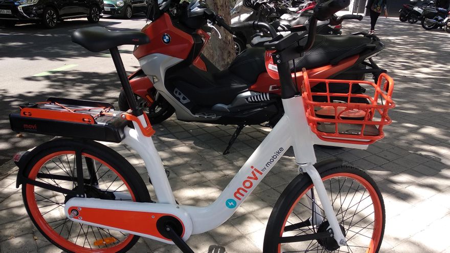 Una bicicleta de una de las empresas que sí ha cumplido con el plan de despliegue de Madrid.