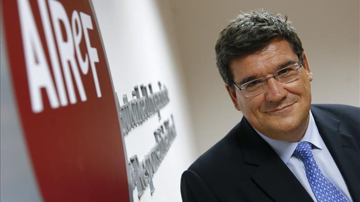 Autoridad Fiscal prevé que once comunidades incumplirán el objetivo de déficit 2015