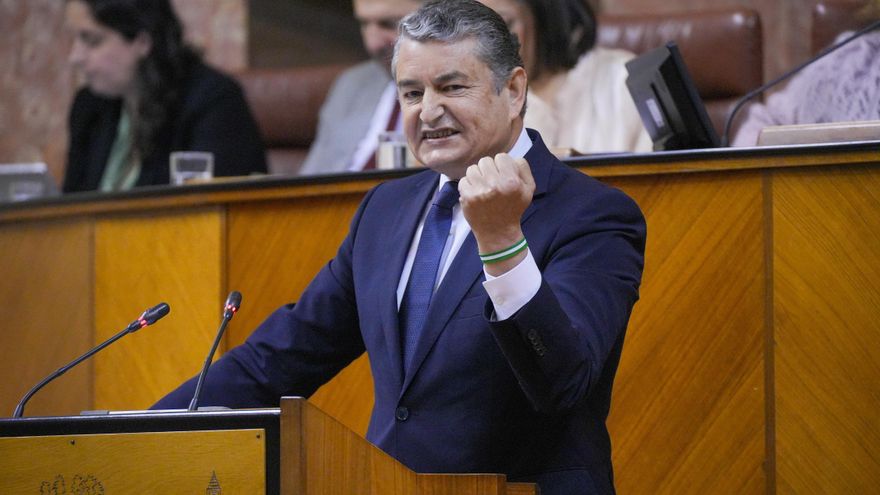 PP y Vox ratifican el decreto andaluz que cambia 176 leyes de sopetón sin dejar participar a los sindicatos ni a la izquierda