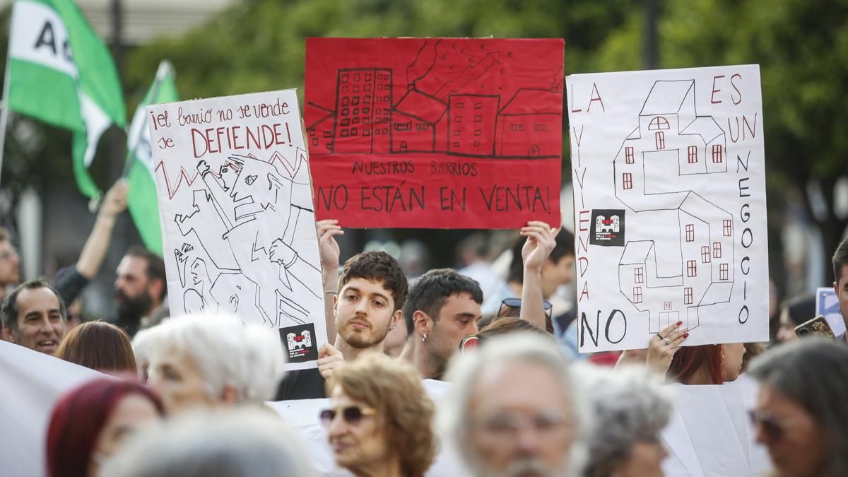 Manifestación por la vivienda bajo el lema 'Housing Action Days'