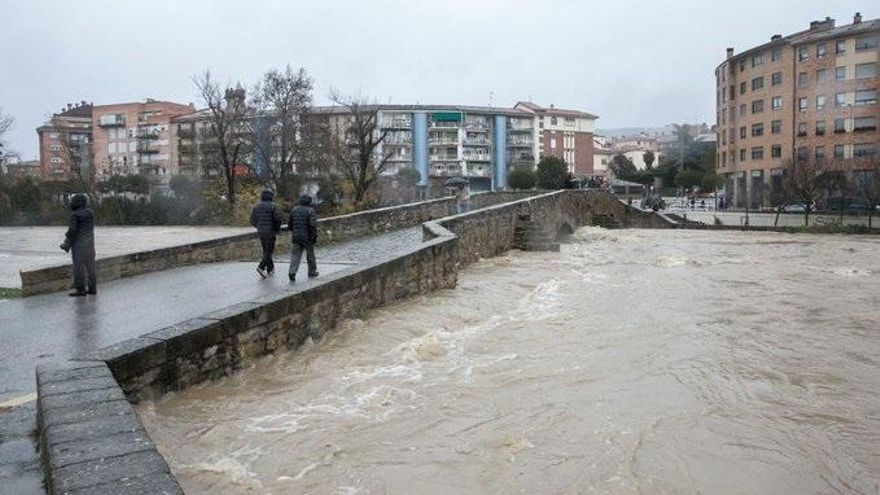 Crecida del río Arga en Pamplona por el temporal