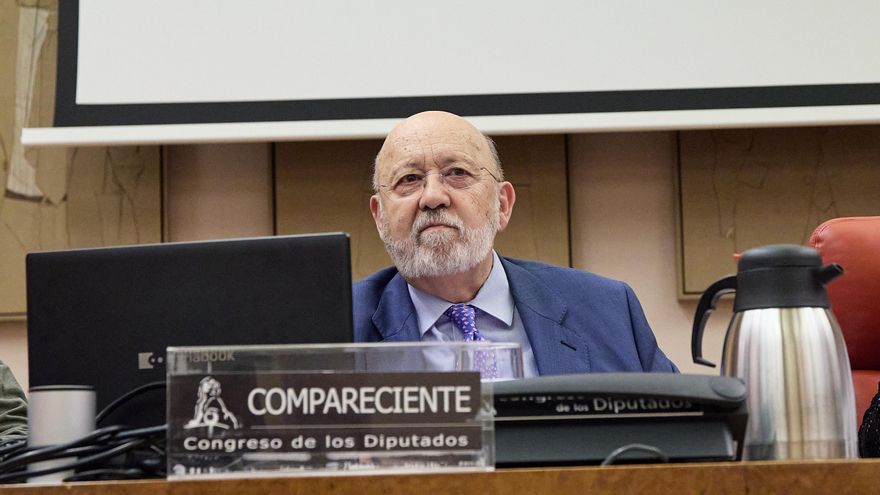 El presidente del Centro de Investigaciones Sociológicas (CIS), José Félix Tezanos, comparece en la Comisión de Presupuestos, en el Congreso de los Diputados.