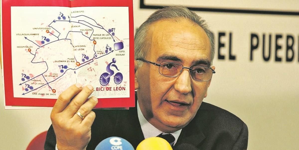 José María Rodríguez de Francisco fue el primer líder de la UPL.