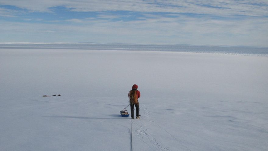 Descubren bajo el hielo de la Antártida Occidental un granito tan grande como la mitad del tamaño de Gales