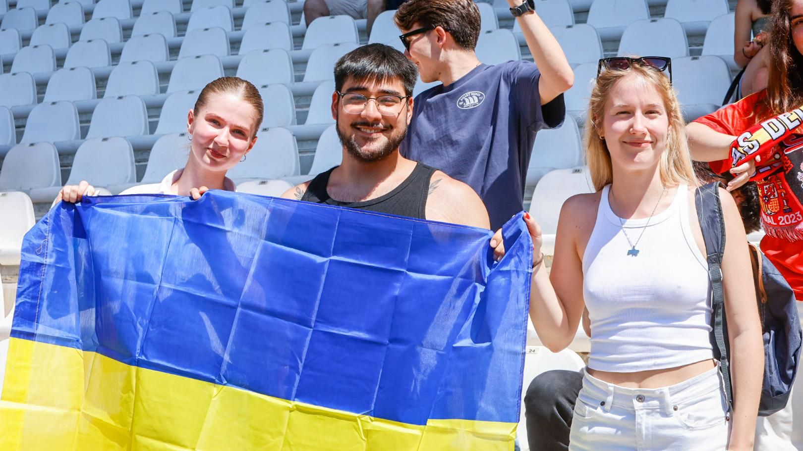 Afición en el partido de la selección femenina  España - Ucrania