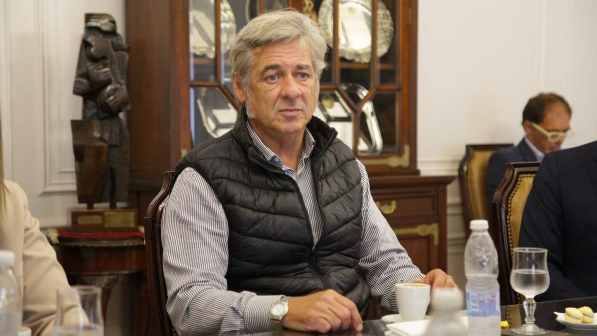 Nicolás Pino, presidente de la Sociedad Rural, cuestionó la duración que tuvo la disposición que suspendió las retenciones al campo.