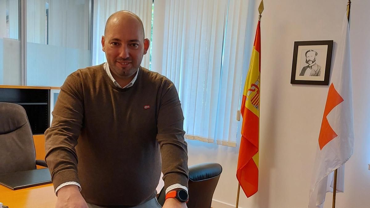 Daniel Hernández de la Fuente asume la presidencia de Cruz Roja León.