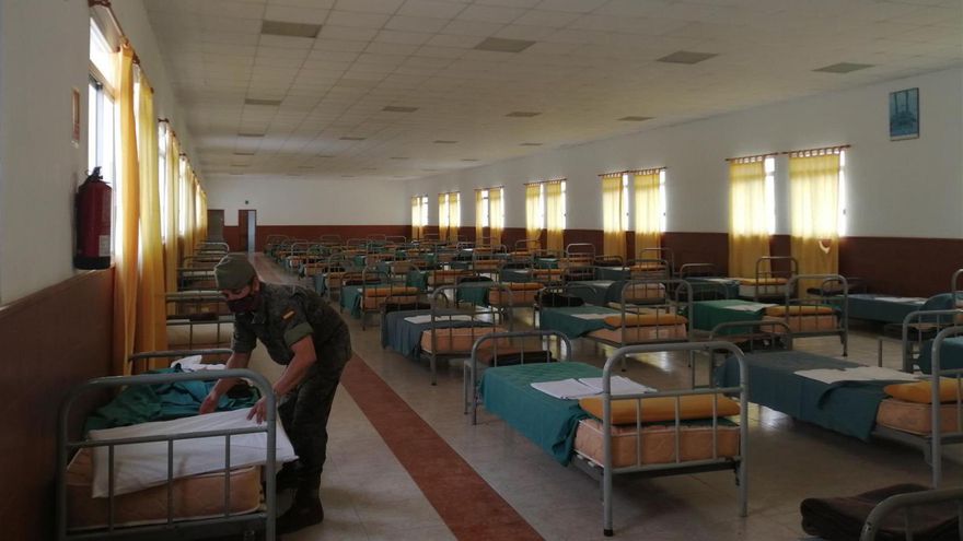 Unos 300 vecinos, evacuados en los núcleos más cercanos a la erupción en La Palma