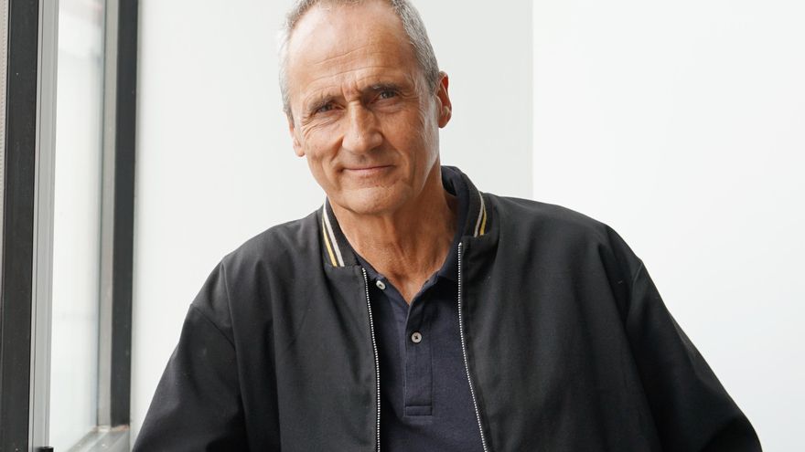 Roberto Moso, escritor de 'Puto Boomer': "La infancia de ahora está muy protegida y controlada. Los niños ya no son libres"